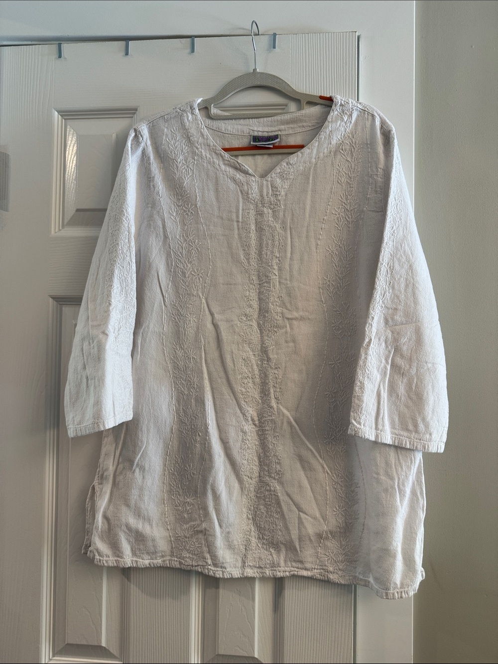 Lightweight White Embroidered Tunic Top